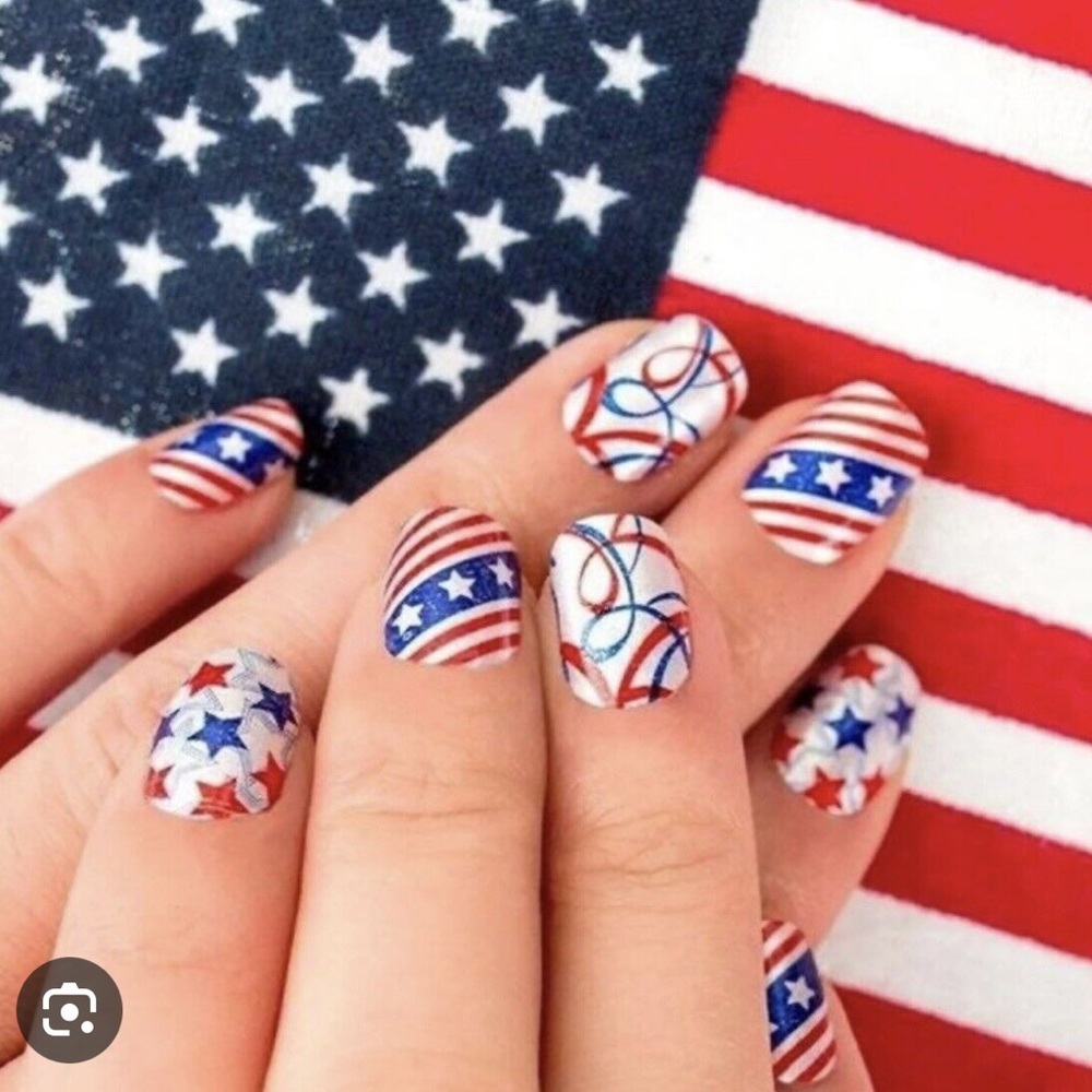 *Retired* Color Street: Miss Stars & Stripes | 4th of July Patriotic America - Picture 7 of 10
